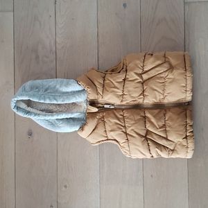 3/$18 - Old Navy Hooded Vest 12-18 mos